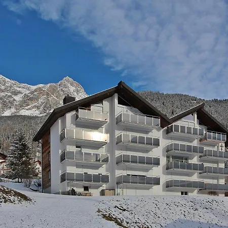 Tgesa La Niva 1 Apartment